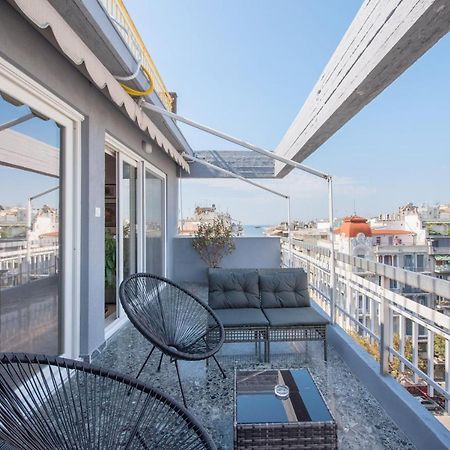 Daphne By Halu! : Downtown Family Penthouse Apartment เทสซาโลนิกิ ภายนอก รูปภาพ