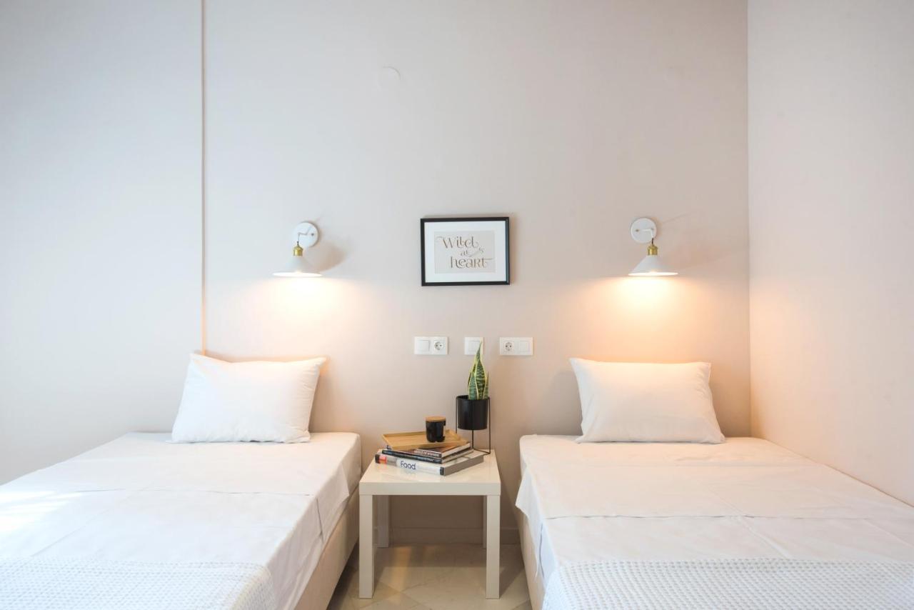 Daphne By Halu! : Downtown Family Penthouse Apartment เทสซาโลนิกิ ภายนอก รูปภาพ